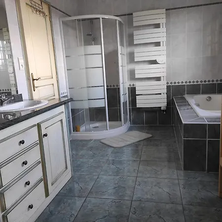 La Mini Ferme Avec Piscine * Mailhoc